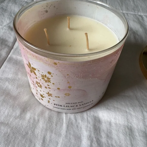 Bath & Body Works Pink Lilac & Vanilla Candle with Gold Lid - Picture 3 of 3